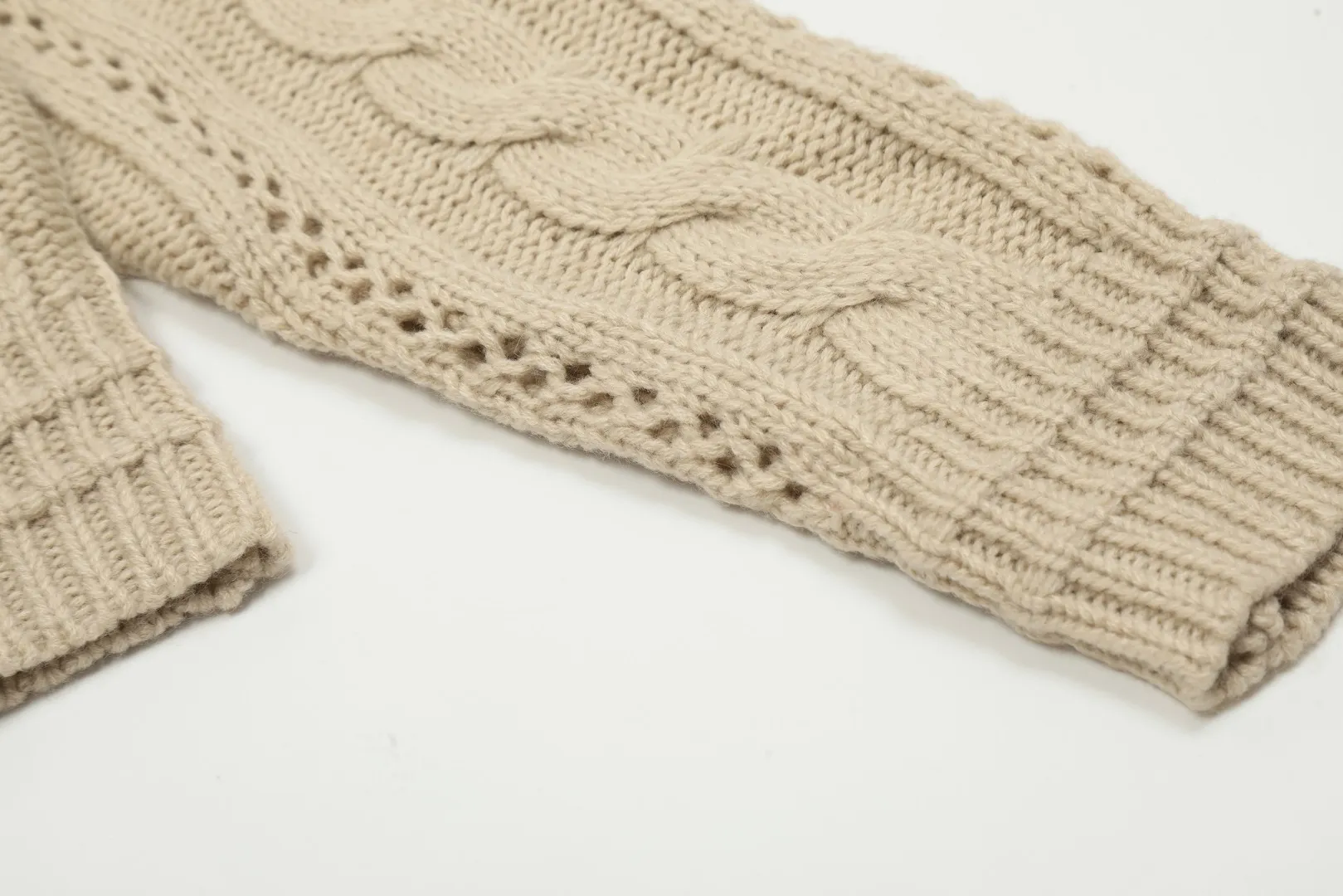 vivienne west wood West Queen Vivian Saturn New Retro "Unisex" Hollow Knitted Sweater Wool Round Neck 2024 Spring Size: S -M- L Color: Apricot Black